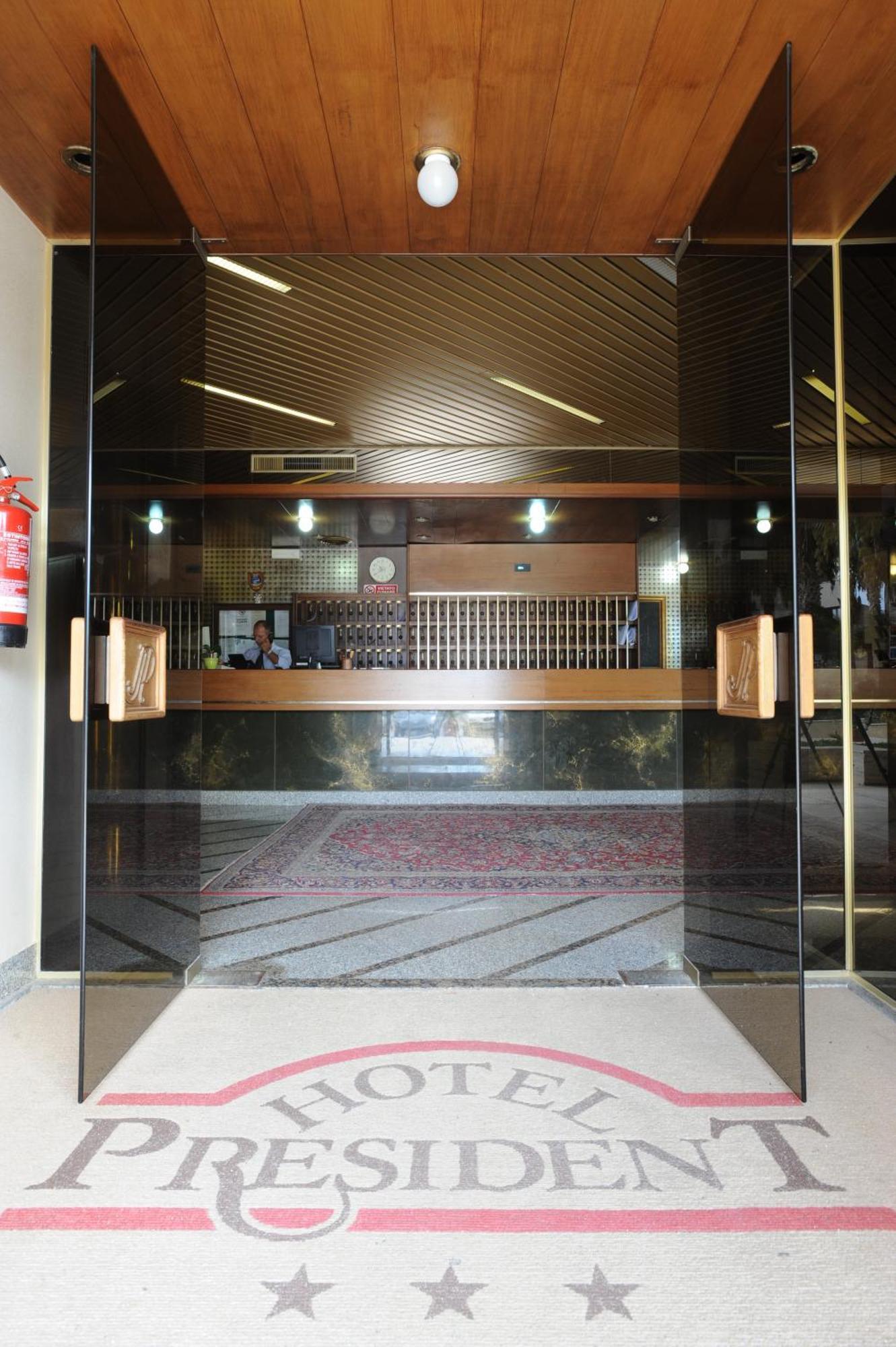 Hotel President Марсала Екстериор снимка